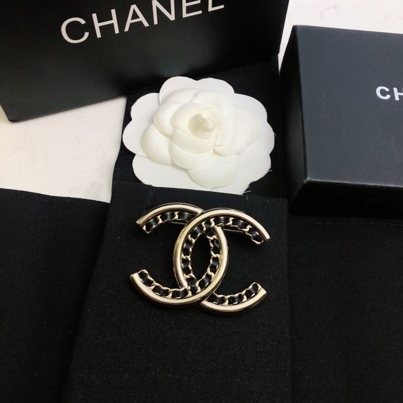 Chanel Brooches - Click Image to Close